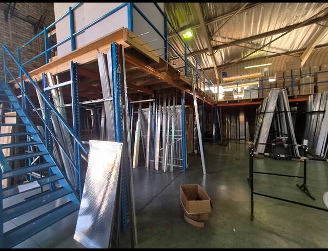 450M² WAREHOUSE TO LET IN ALLANDALE